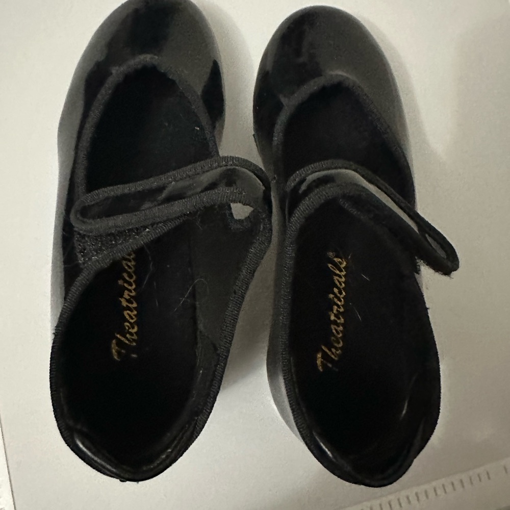 Theatrical kids tap shoes